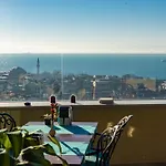 Sunlight Hotell 2*