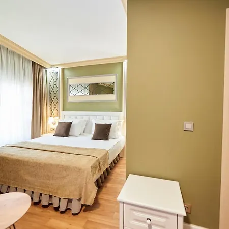 Sunlight Hotell 2*